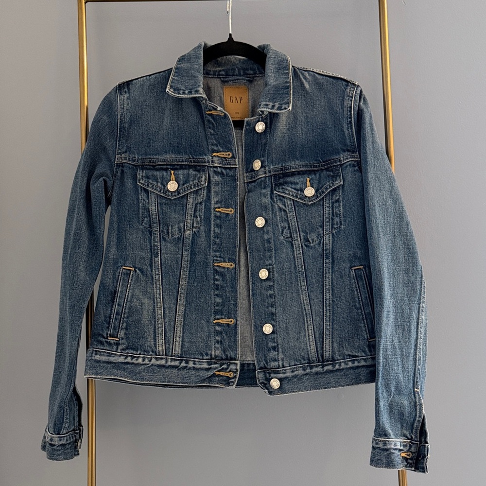 GAP Classic Blue Denim Jean Jacket